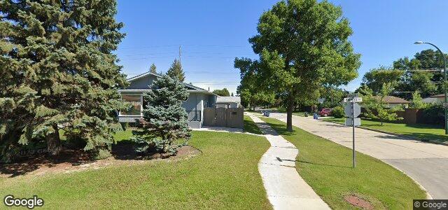 Larawan ng 411 Knowles Avenue sa Winnipeg, Manitoba
