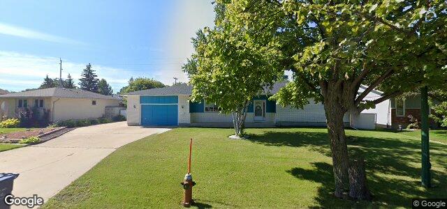 Larawan ng 412 Emerson Avenue sa Winnipeg, Manitoba
