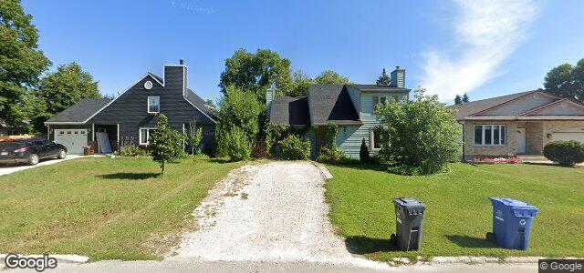 Larawan ng 413 Bonner Avenue sa Winnipeg, Manitoba