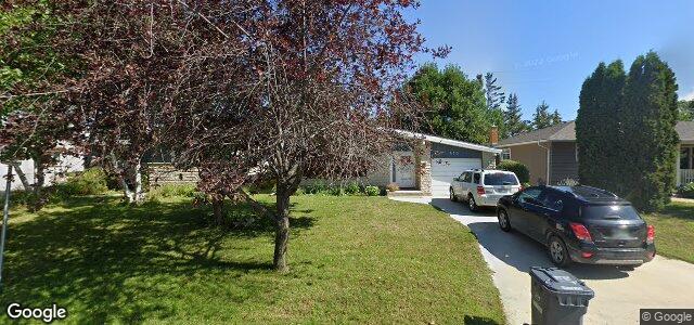 Larawan ng 413 Knowles Avenue sa Winnipeg, Manitoba