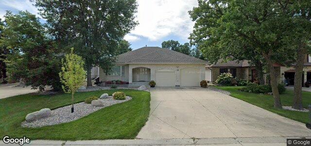 Photo of 42 Radium Cove in Winnipeg, Manitoba