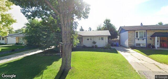 Larawan ng 42 Summerfield Way sa Winnipeg, Manitoba