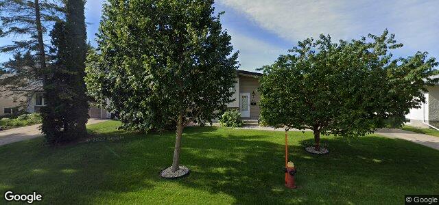 Larawan ng 44 Hathway Road sa Winnipeg, Manitoba