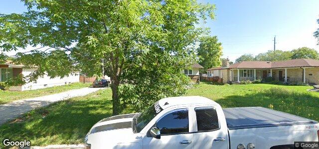 Larawan ng 443 Knowles Avenue sa Winnipeg, Manitoba