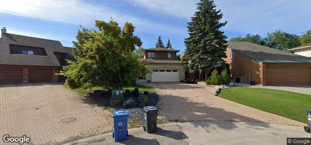 Larawan ng 51 Parkway Place sa Winnipeg, Manitoba