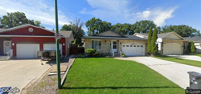 Larawan ng 54 Stoneham Crescent sa Winnipeg, Manitoba