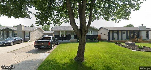 Larawan ng 58 Continental Avenue sa Winnipeg, Manitoba