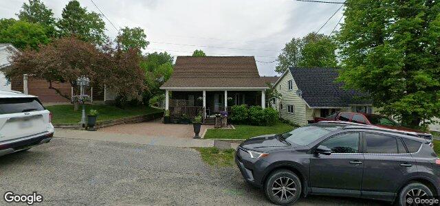 Larawan ng 61 Algonquin Avenue sa Winnipeg, Manitoba