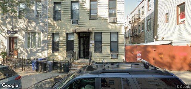 Larawan ng 67 Diamond Street sa Winnipeg, Manitoba