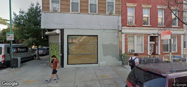 Larawan ng 70 Diamond Street sa Winnipeg, Manitoba