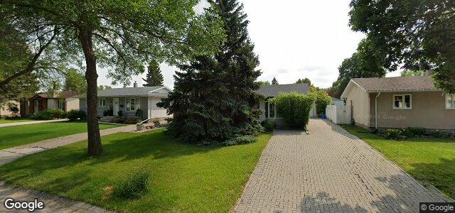 Larawan ng 74 Continental Avenue sa Winnipeg, Manitoba