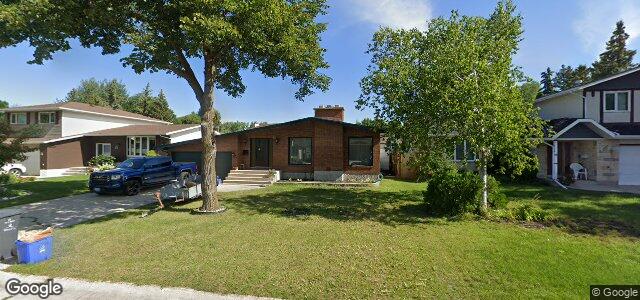 Larawan ng 75 Pennefather Bay sa Winnipeg, Manitoba