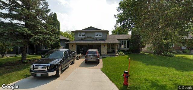 Larawan ng 77 Malcana Street sa Winnipeg, Manitoba