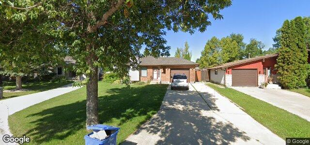 Larawan ng 8 Charles Hawkins Bay sa Winnipeg, Manitoba