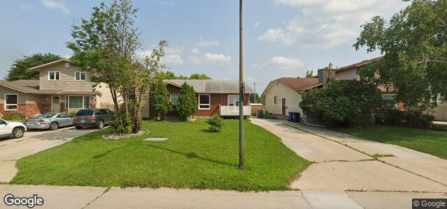 Larawan ng 8 Malcana Street sa Winnipeg, Manitoba
