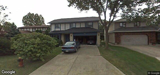 Larawan ng 82 Bunn'S Grove sa Winnipeg, Manitoba