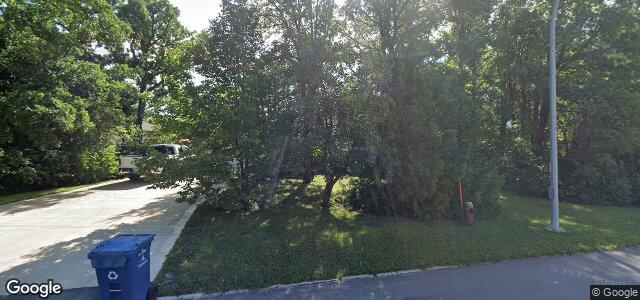 Larawan ng 84 Uxbridge Road N sa Winnipeg, Manitoba