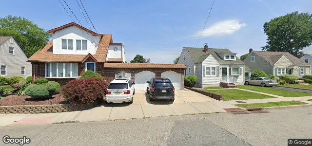 Larawan ng 90 Continental Avenue sa Winnipeg, Manitoba