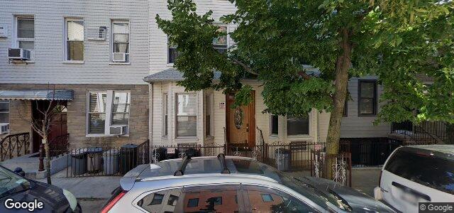 Larawan ng 90 Diamond Street sa Winnipeg, Manitoba