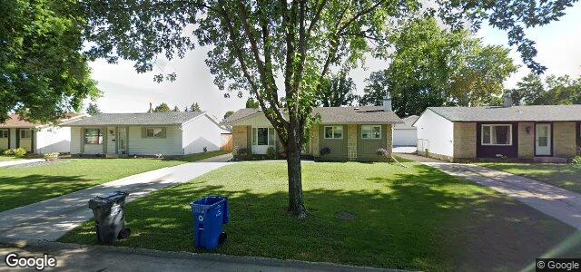 Larawan ng 93 Summerfield Way sa Winnipeg, Manitoba