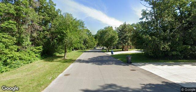 Larawan ng Uxbridge Road N sa Winnipeg, Manitoba