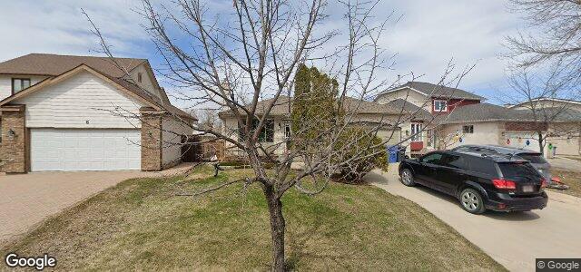 Larawan ng 10 Hackmore Crescent sa Winnipeg, Manitoba