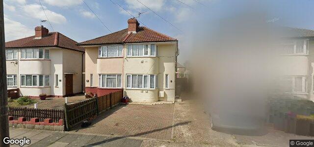 Larawan ng 10 Longford Avenue sa Winnipeg, Manitoba