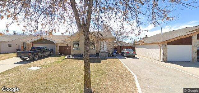 Larawan ng 102 Eastcote Drive sa Winnipeg, Manitoba