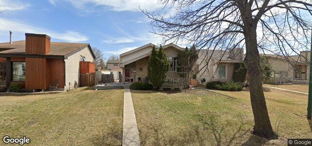 Larawan ng 102 Pately Crescent sa Winnipeg, Manitoba
