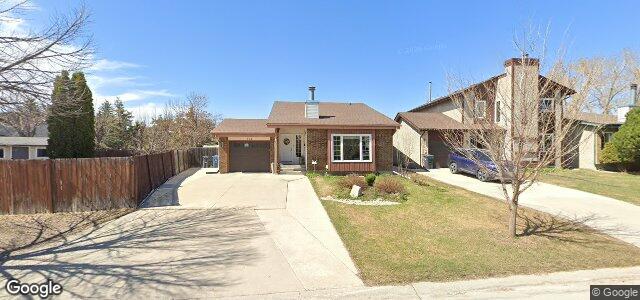 Larawan ng 104 Malmsbury Avenue sa Winnipeg, Manitoba