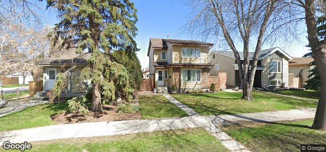 Larawan ng 105 Burland Avenue sa Winnipeg, Manitoba