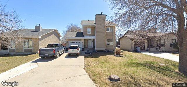 Photo of 106 Southwalk Bay in Winnipeg, Manitoba