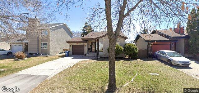 Photo of 110 Southwalk Bay in Winnipeg, Manitoba