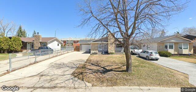 Larawan ng 110 Tufnell Drive sa Winnipeg, Manitoba