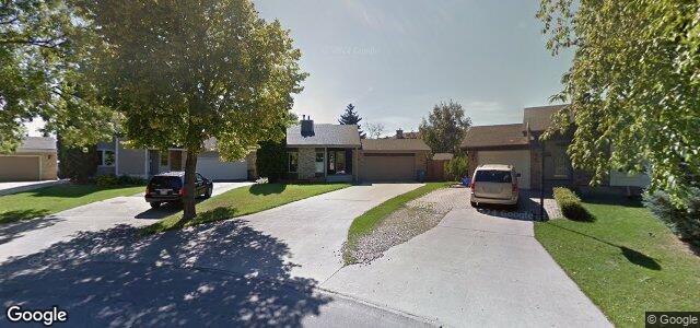 Larawan ng 111 Willowbend Crescent sa Winnipeg, Manitoba