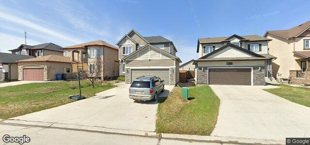 Larawan ng 12 Farnsworth Crescent sa Winnipeg, Manitoba