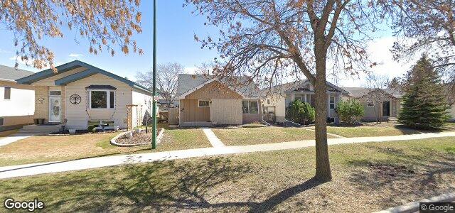 Larawan ng 122 Burland Avenue sa Winnipeg, Manitoba