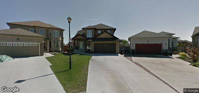 Larawan ng 124 Farnsworth Crescent sa Winnipeg, Manitoba