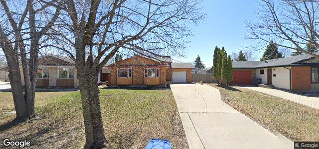 Larawan ng 135 Tufnell Drive sa Winnipeg, Manitoba