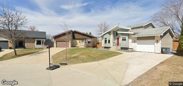 Larawan ng 14 Kinsbourne Green sa Winnipeg, Manitoba