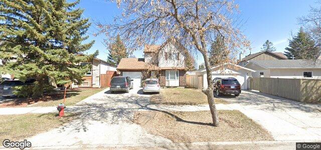 Photo of 142 Charing Cross Crescent in Winnipeg, Manitoba