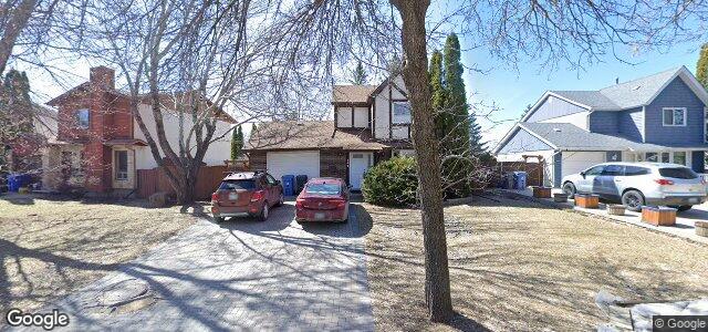 Larawan ng 143 Charing Cross Crescent sa Winnipeg, Manitoba