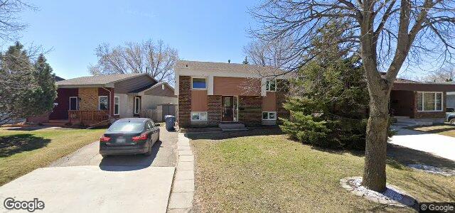 Larawan ng 15 Southwalk Bay sa Winnipeg, Manitoba