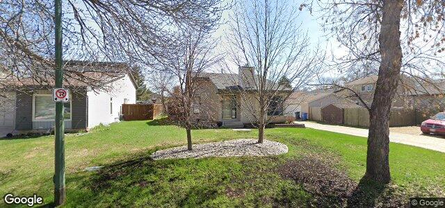Larawan ng 16 Poitras Place sa Winnipeg, Manitoba