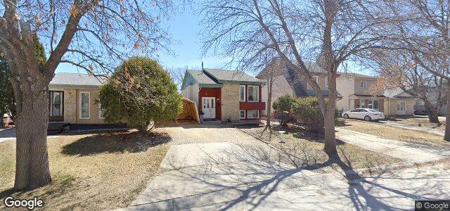 Larawan ng 18 Carriage House Road sa Winnipeg, Manitoba