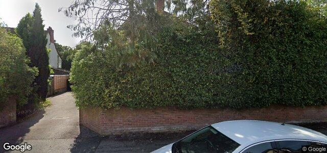 Larawan ng 19 Westbourne Crescent sa Winnipeg, Manitoba