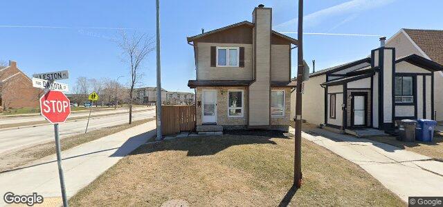 Larawan ng 2 Leston Place sa Winnipeg, Manitoba