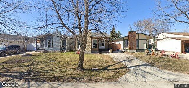 Larawan ng 214 Tufnell Drive sa Winnipeg, Manitoba