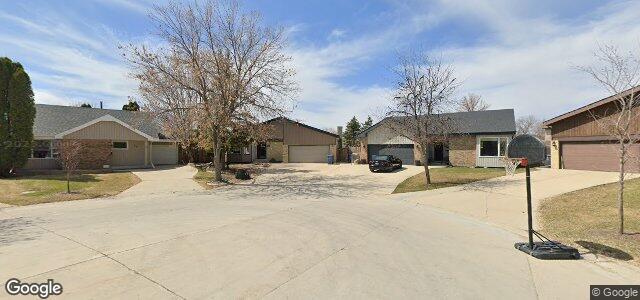 Larawan ng 22 Kinsbourne Green sa Winnipeg, Manitoba