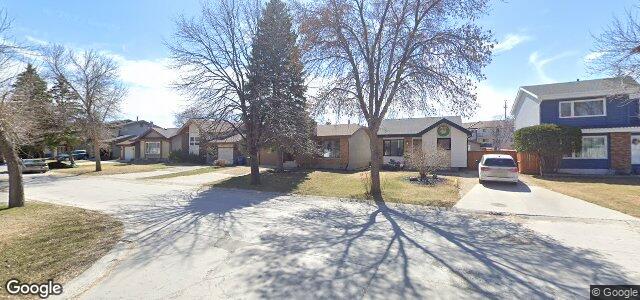 Larawan ng 23 Poitras Place sa Winnipeg, Manitoba